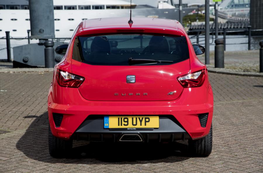  Seat Ibiza Cupra 2016 года  (UK) (фото 3 из 30)